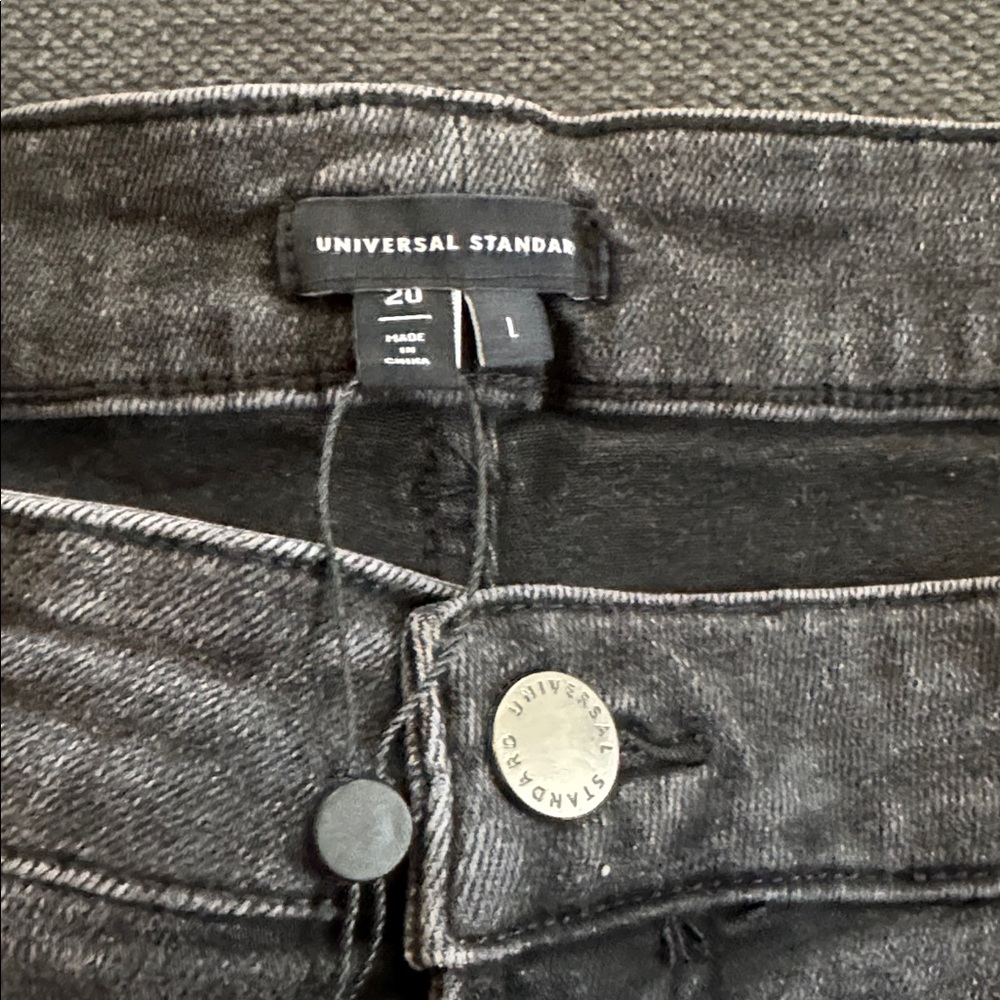 Universal Standard Charcoal Jeans - Picture 4 of 5